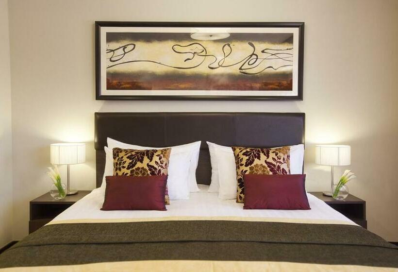1 Bedroom Apartment, Mövenpick Hotel Apartments Al Mamzar Dubai