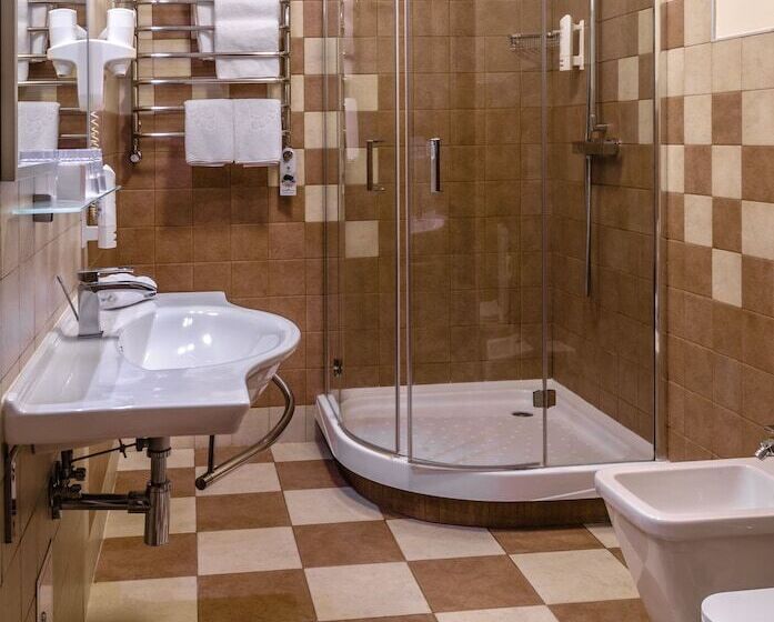 חדר קלאסי, Park Hotel Golosievo