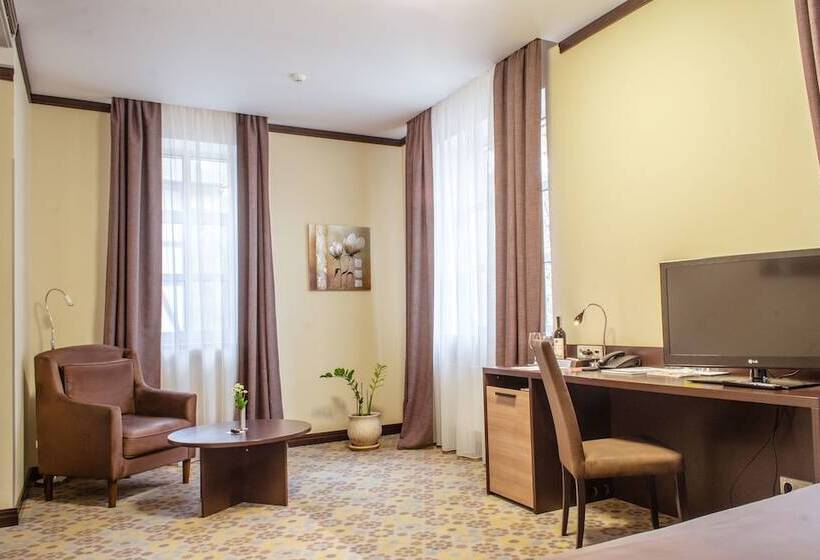 اتاق کلاسیک, Park Hotel Golosievo