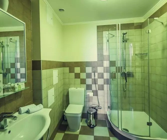 سوییت جونیور, Park Hotel Golosievo