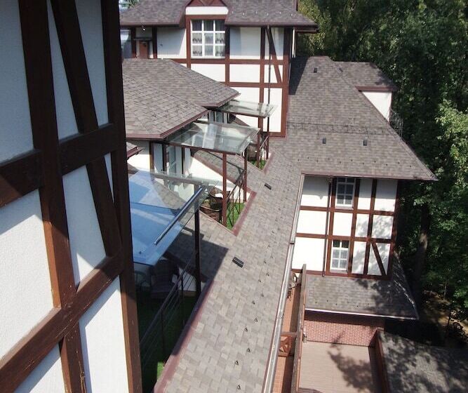 סוויטת ג'וניור, Park Hotel Golosievo