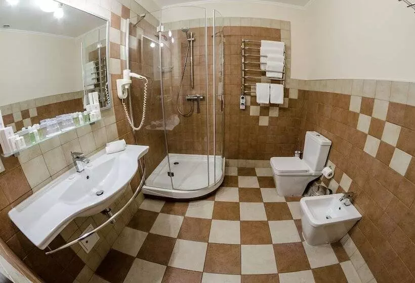 سوییت, Park Hotel Golosievo