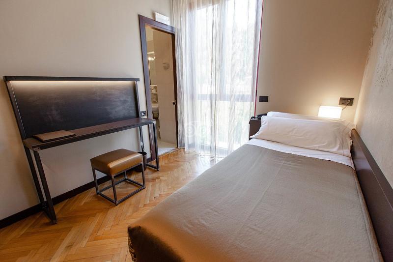 标准单人间, Park Hotel Meublé