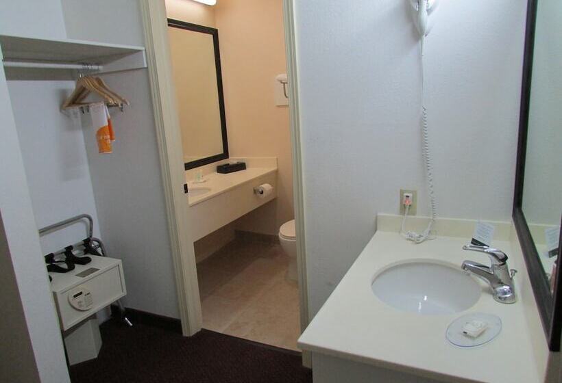 2ダブルベッドのスタンダードルーム, Quality Inn Evanston Near Wyoming Downs