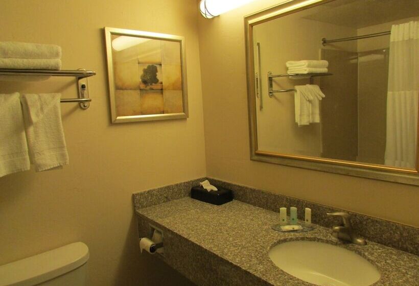 2ダブルベッドのスタンダードルーム, Quality Inn Evanston Near Wyoming Downs