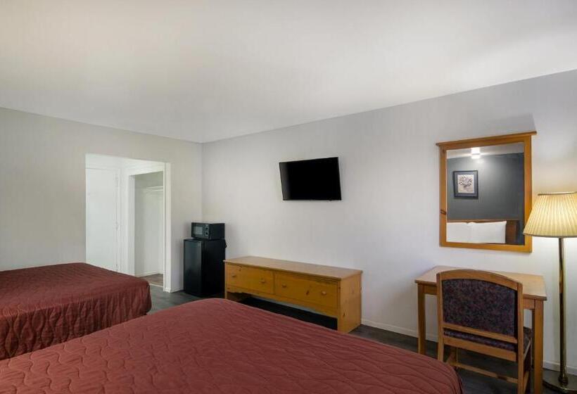 스탠다드 룸 더블 침대 2개, Rodeway Inn & Suites Sidney Historic Downtown I80