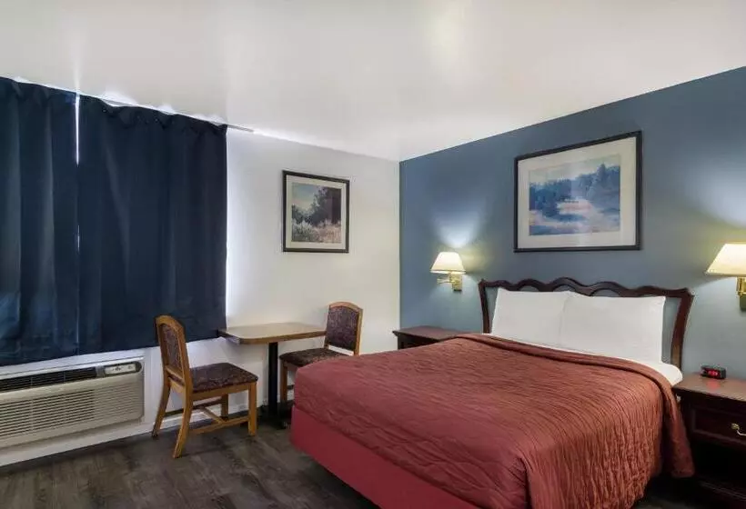 スタンダードルーム, Rodeway Inn & Suites Sidney Historic Downtown I80