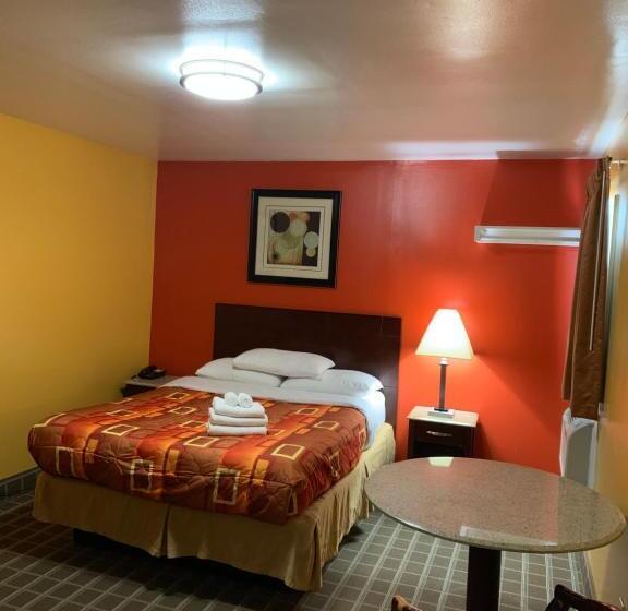 스탠다드 룸 더블 침대 2개, Scottish Inns Wrightstown