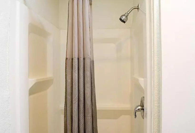 スタンダード４人部屋, Motel 6modesto, Ca  Downtown