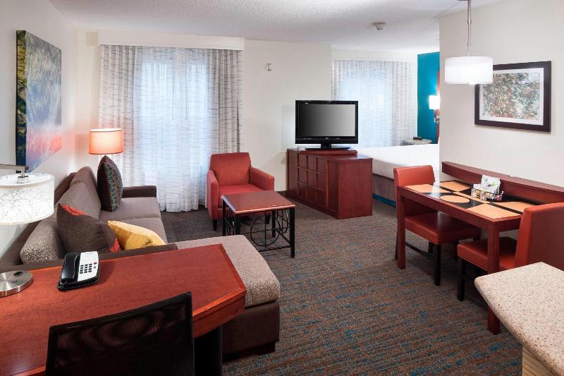 带大床的标准工作室, Residence Inn By Marriott Dothan