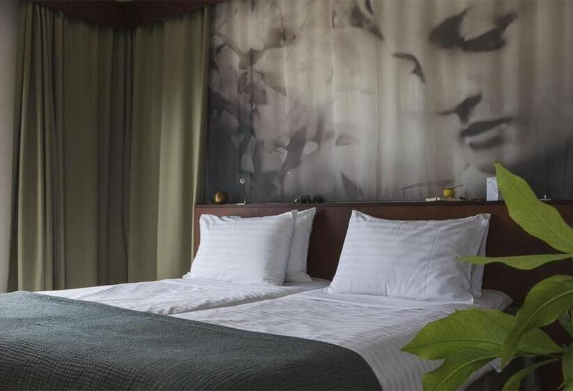 غرفة عائلية مطلّة علي البحر, Almyrida Village & Waterpark