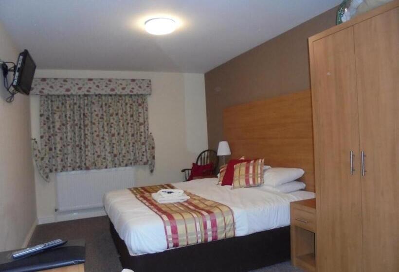 基本间, The River Don Tavern And Lodge