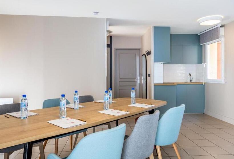 Апартаменты Superior 1 Спальня, Appart City Confort St Quentin En Yvelines  Bois D Arcy