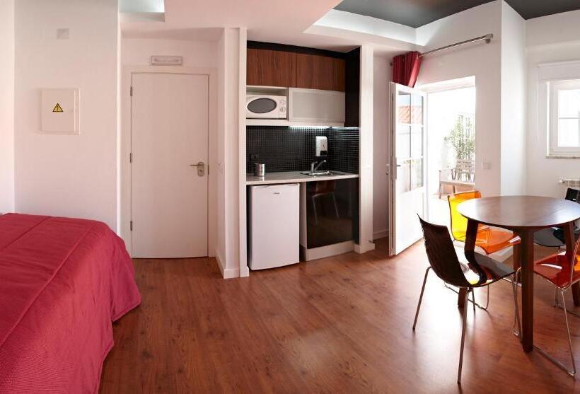 اتاق خانوادگی, Casa Das Aguarelas