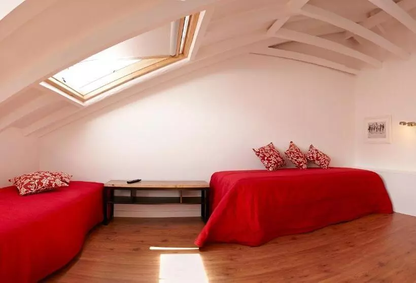 Economy Triple Room, Casa Das Aguarelas