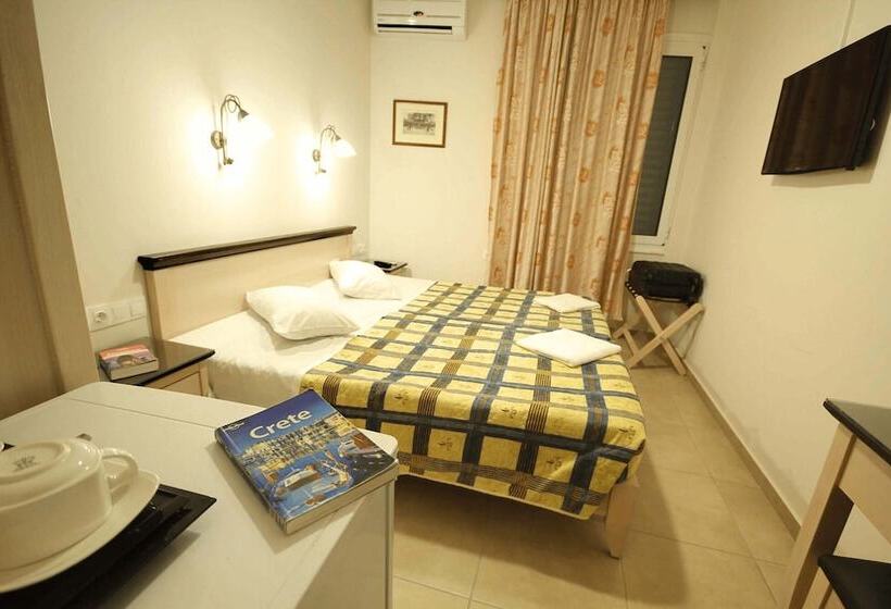 이코노미 룸, Mirabello