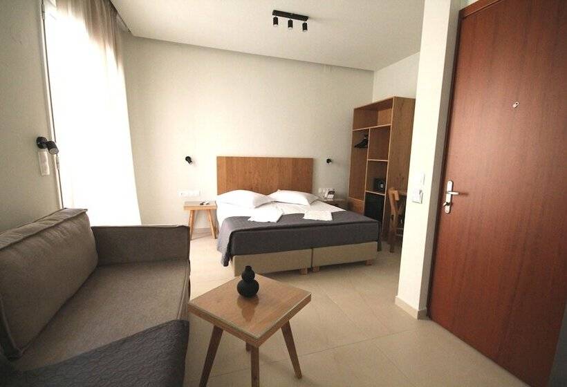 수피리어 룸, Mirabello