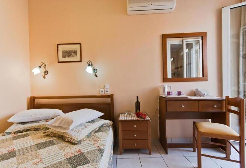 스탠다드 룸, Mirabello