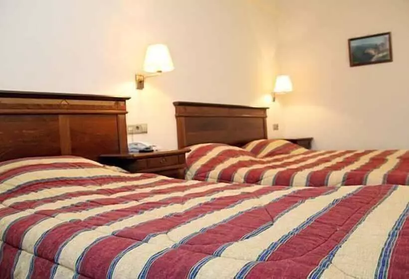 Standard Kolmen Hengen Huone, Mythos