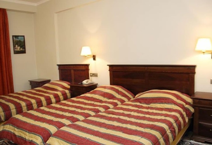 Standard Triple Room, Mythos