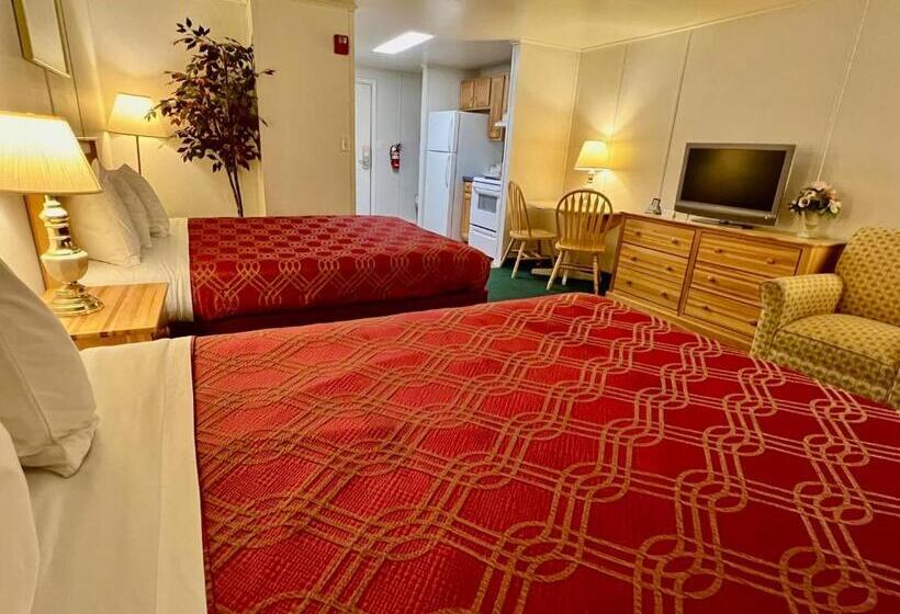 ２ダブルベッドのスタンダードルーム, Rodeway Inn & Suites Brunswick Near Hwy 1