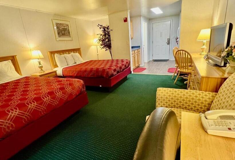 ２ダブルベッドのスタンダードルーム, Rodeway Inn & Suites Brunswick Near Hwy 1