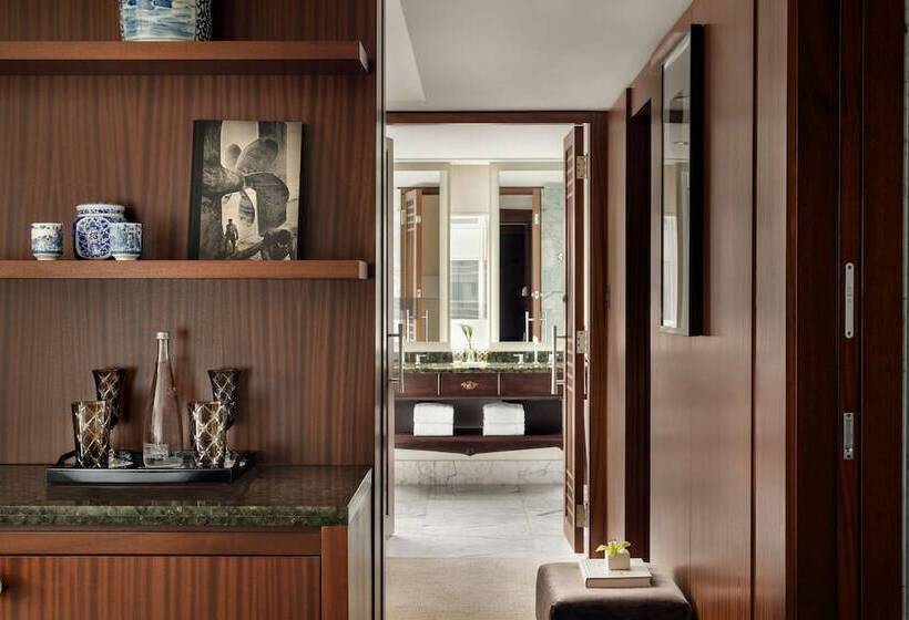 סוויטה דלוקס, Shangrila Toronto