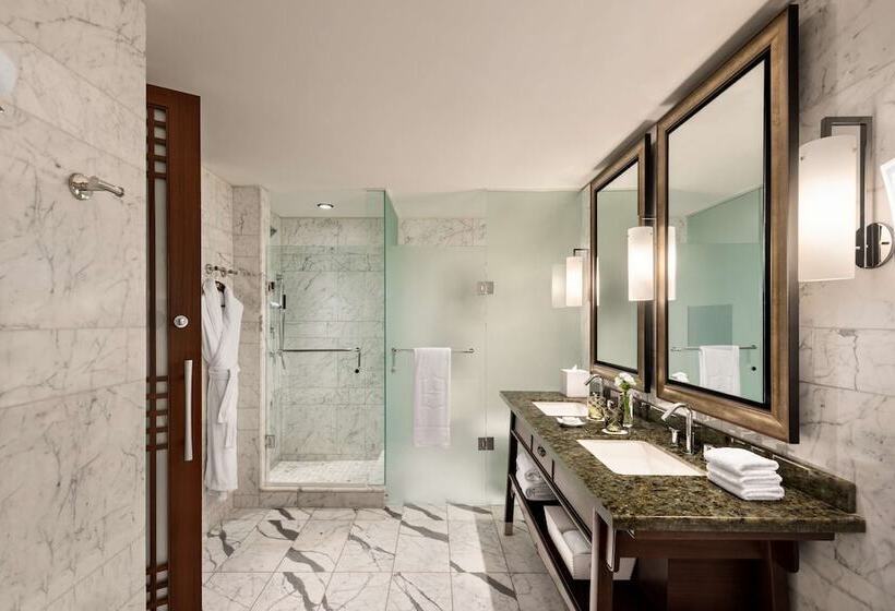 חדר פרמיום, Shangrila Toronto