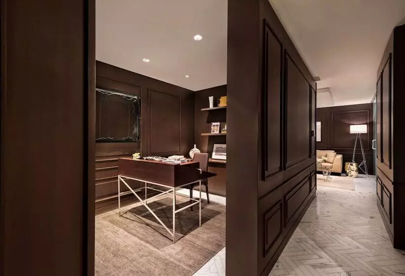 سوئیت پرزیدنت, Shangrila Toronto