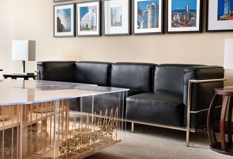 סוויטה, Shangrila Toronto