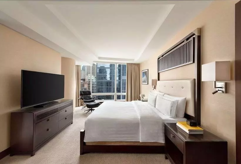 سوییت, Shangrila Toronto