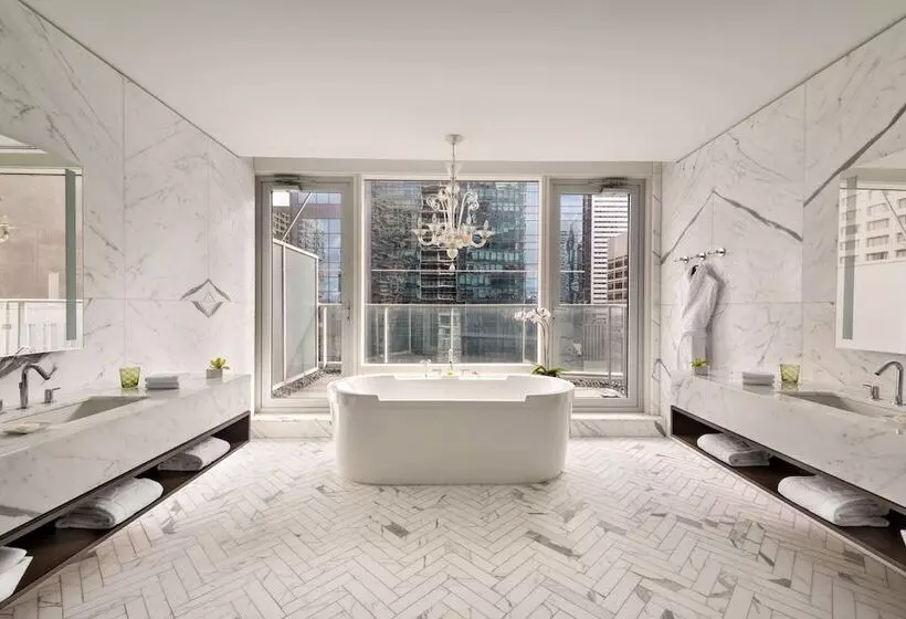 سوئیت پرزیدنت, Shangrila Toronto