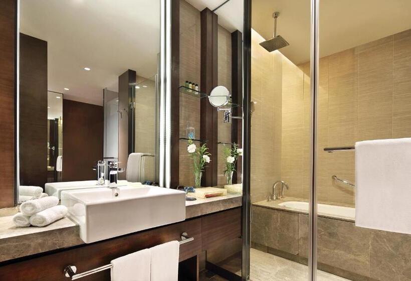 Номер Deluxe, The Qube Hotel Shanghai Xinqiao