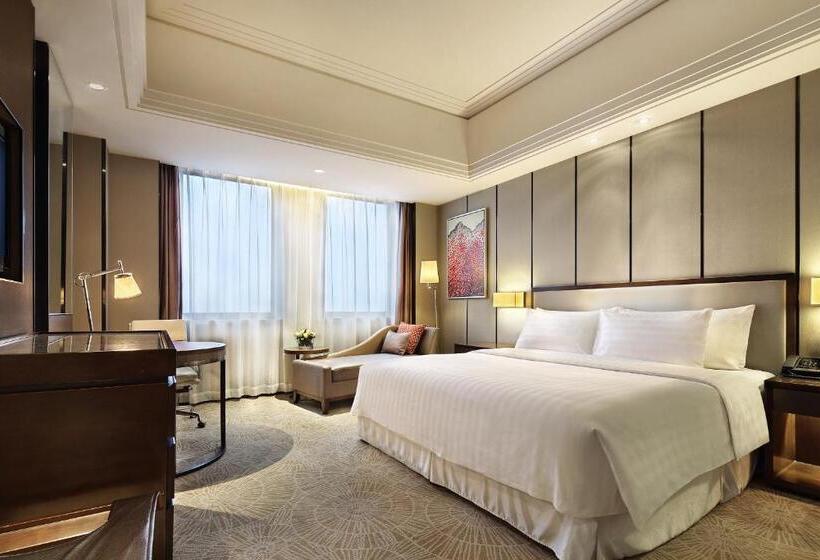 اتاق اجرایی با تخت بزرگ, The Qube Hotel Shanghai Xinqiao