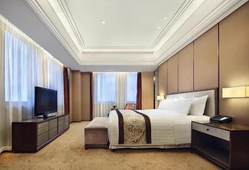 سوییت اجرایی, The Qube Hotel Shanghai Xinqiao