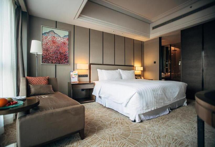 اتاق لوکس با تخت بزرگ, The Qube Hotel Shanghai Xinqiao