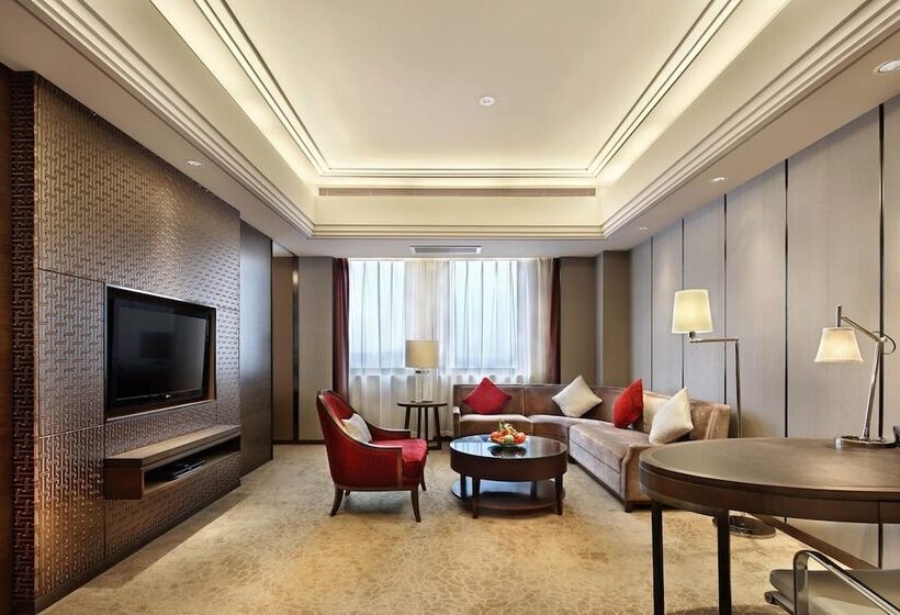 سوییت اجرایی, The Qube Hotel Shanghai Xinqiao