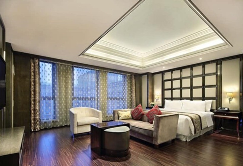 Президентский Люкс, The Qube Hotel Shanghai Xinqiao