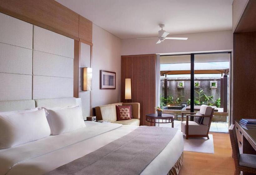 Cabana, The Ritzcarlton Okinawa