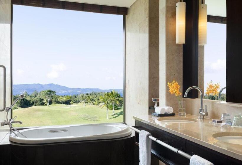 חדר דלוקס, The Ritzcarlton Okinawa