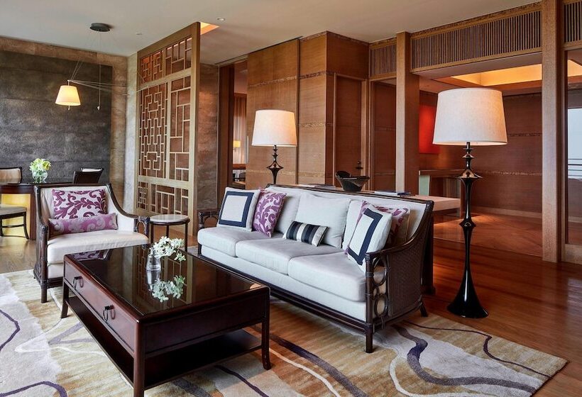 סוויטה נשיאותית, The Ritzcarlton Okinawa