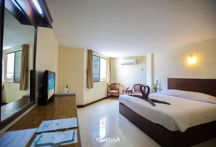 Номер Superior, Twin Palms Resort Pattaya, Sha Extra Plus Certified