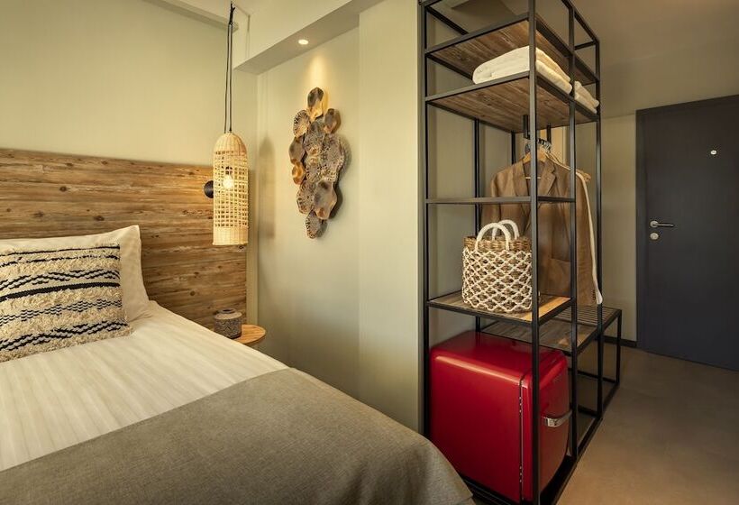 חדר סטנדרט צדדי נוף לים, Places Hvar Hotel By Valamar