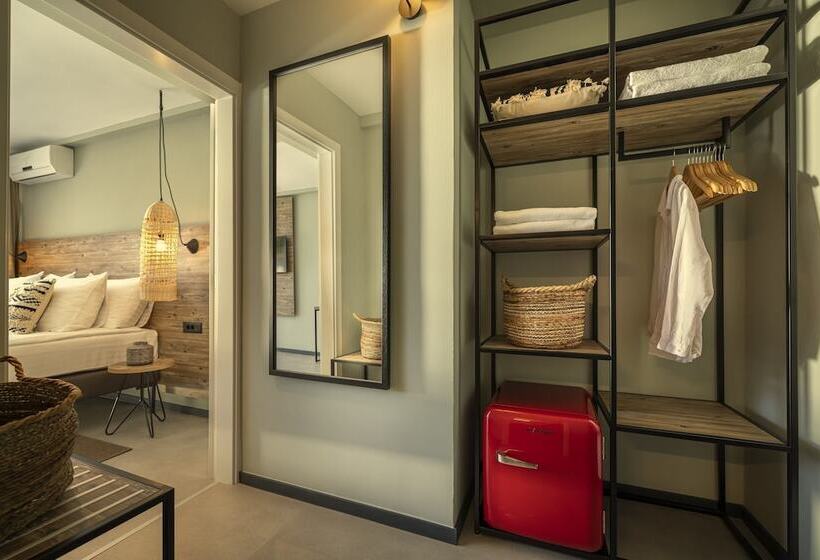 חדר סטנדרט צדדי נוף לים, Places Hvar Hotel By Valamar