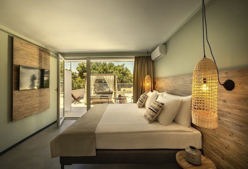 חדר סטנדרט צדדי נוף לים, Places Hvar Hotel By Valamar