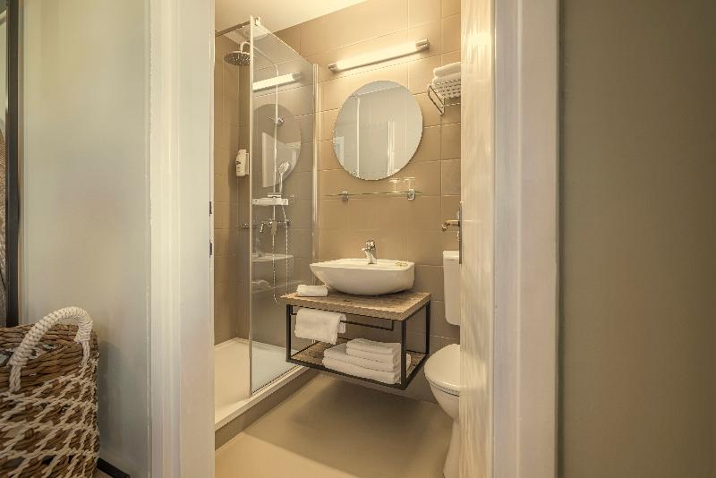 חדר סופריור עם מרפסת, Places Hvar Hotel By Valamar