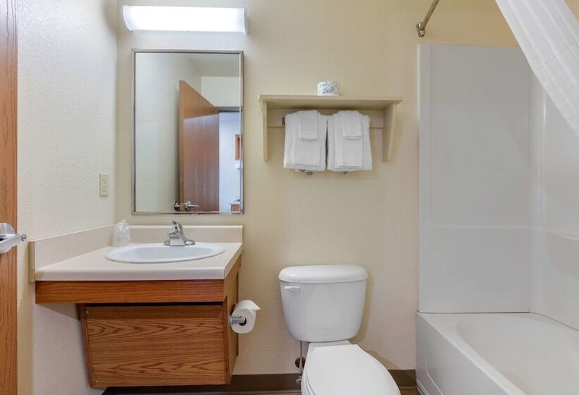 Номер Стандарт 2 Двуспальные Кровати, Suburban Studios Huntsville University Area