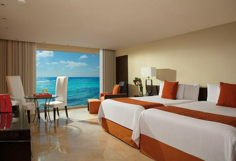 キングサイズベッドのクラブルーム, Grand Oasis Tulum Riviera