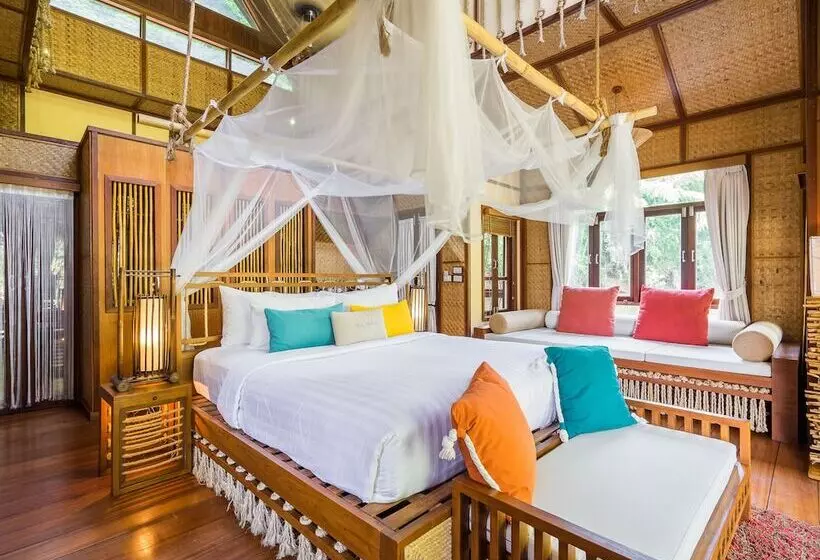 ویلای 1 خوابه, The Float House River Kwai