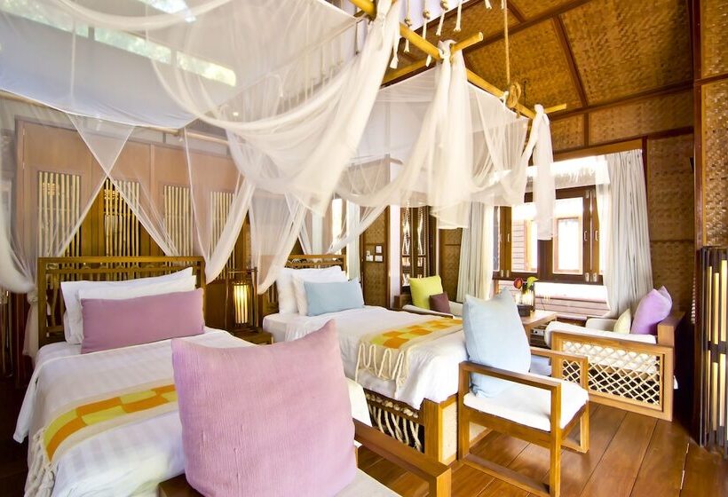 ‫فيلا غرفة نوم واحدة, The Float House River Kwai